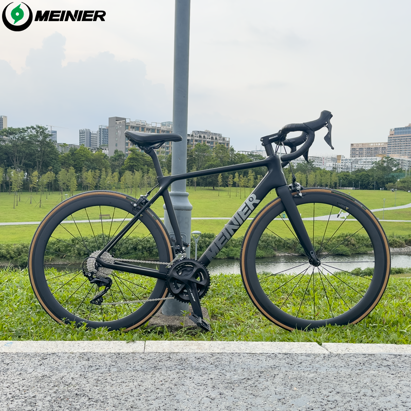 700C Carbon Fibre V-Brake Customized Color Carbon Bike Frames for Road Bicycles Max 28C Tire